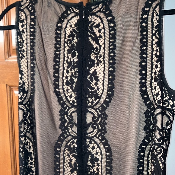 Beautiful black lace over beige knit shell size L. - Picture 5 of 5